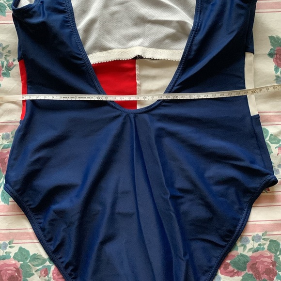 Tommy Hilfiger one-piece swimsuit - Picture 5 of 9